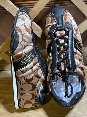 Coach W Sz 8M Metallic Bronze / Choco Quilted low -top Sneaker /Authentic Coach